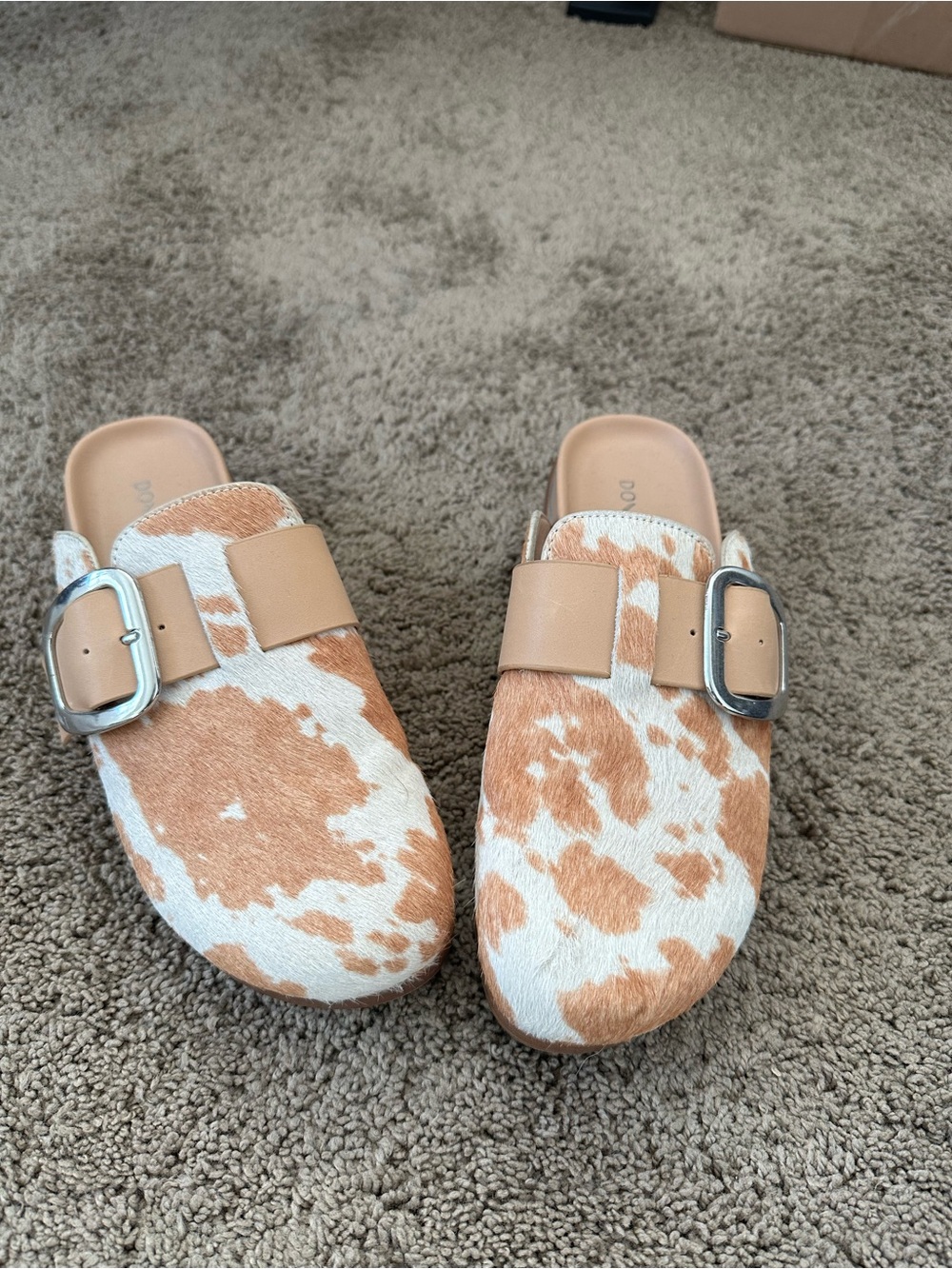 Donald J. Pliner Tan and White Cowhide Leather Mules with Buckle